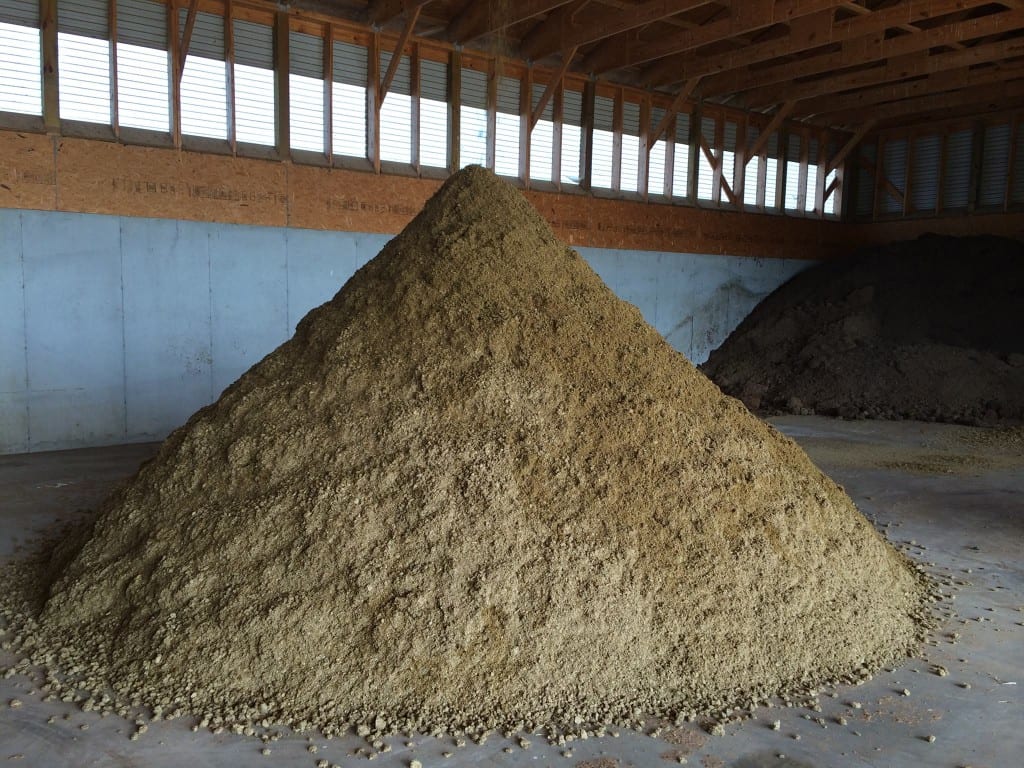Dewatered manure from the agri-clean dewatering system