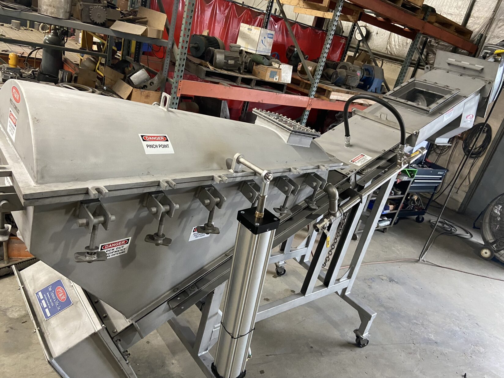 Model E-6 with Twin Screw Feeder